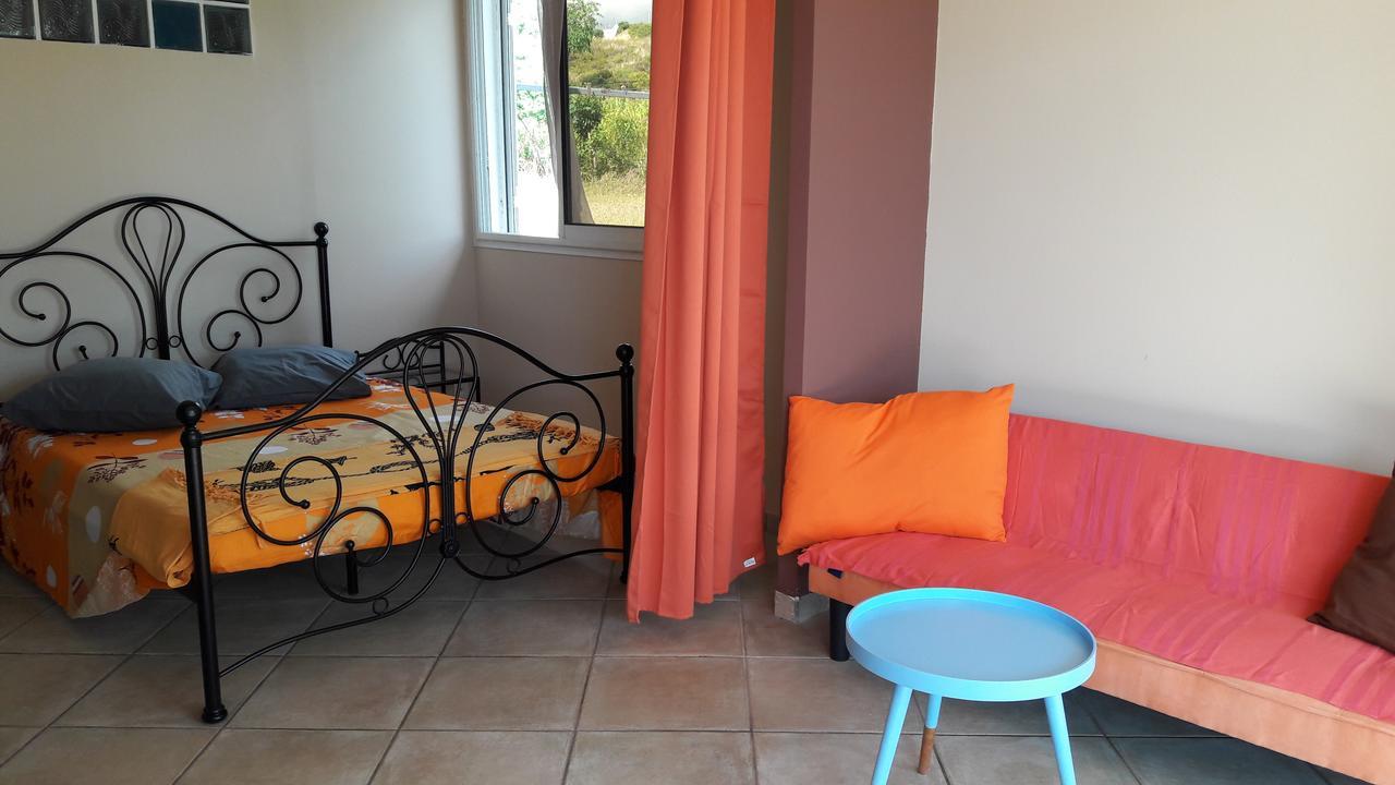 Lakazadom974 - Chambres D'Hotes Saint-Gilles-les Hauts Bagian luar foto