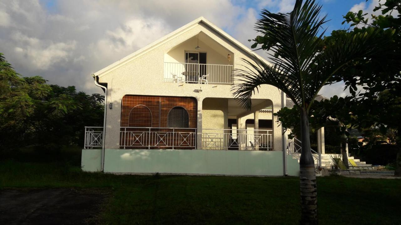Lakazadom974 - Chambres D'Hotes Saint-Gilles-les Hauts Bagian luar foto